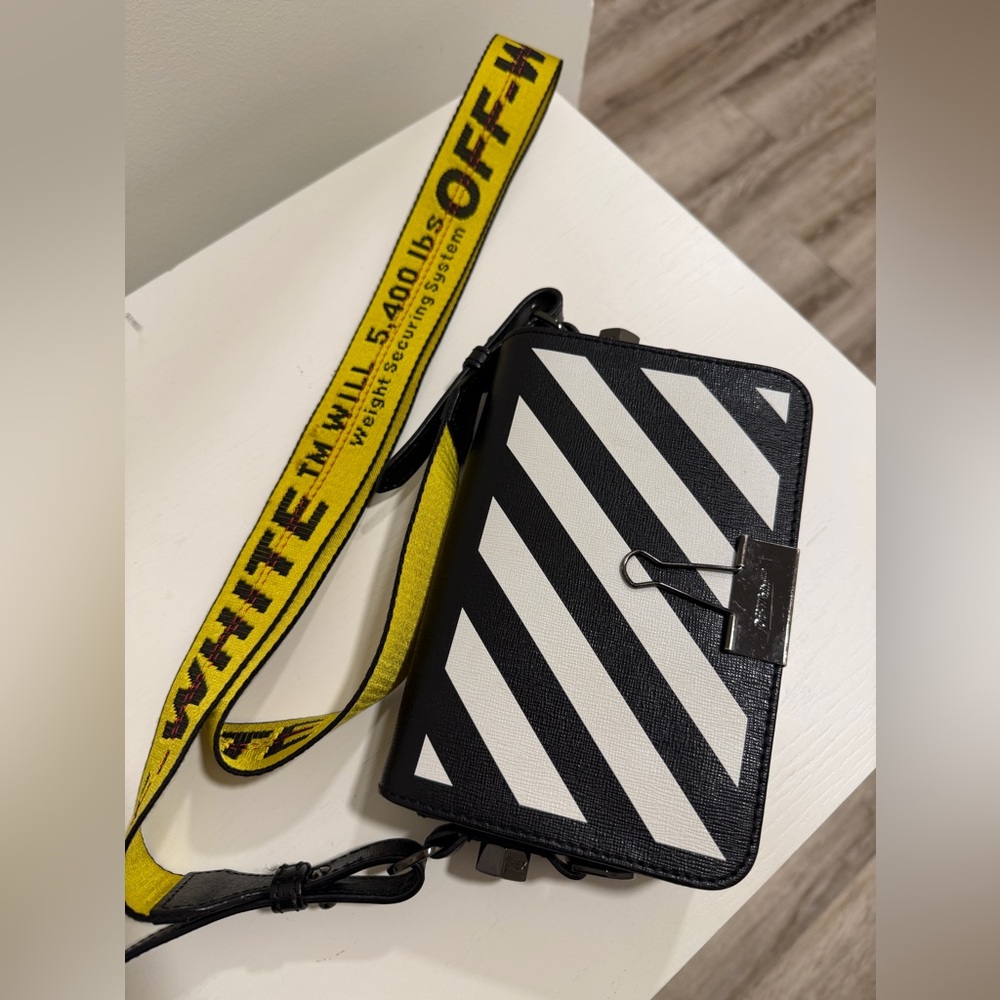Off-White Saffiano Striped Mini Diag Binder Clip Bag Black White Yellow